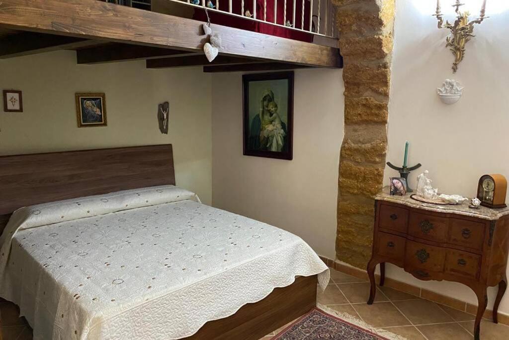 L'Elegante Dependance Del Barone Francesco Sala Apartment Agrigento Exterior photo