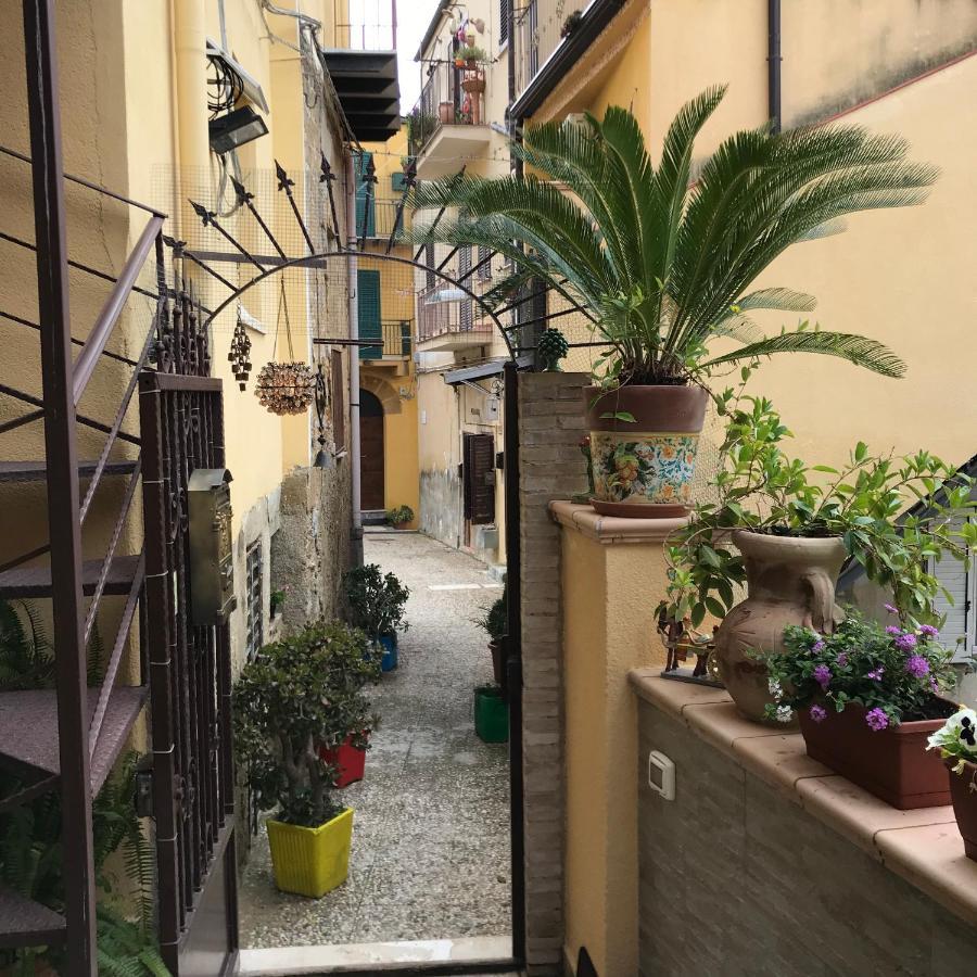 L'Elegante Dependance Del Barone Francesco Sala Apartment Agrigento Exterior photo